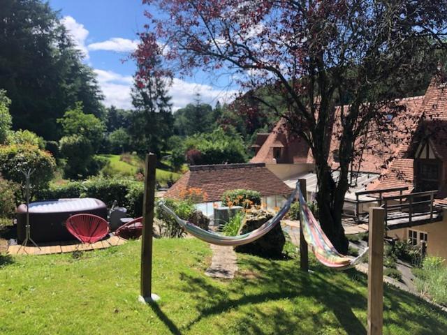 Le Prieure Des Fontaines Hotell Les Preaux Eksteriør bilde